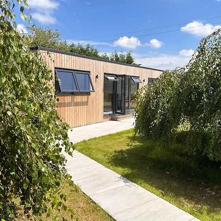 Court Lane Stables - Premium Rural Retreat With Hot Tub Villa Hadlow Exterior photo